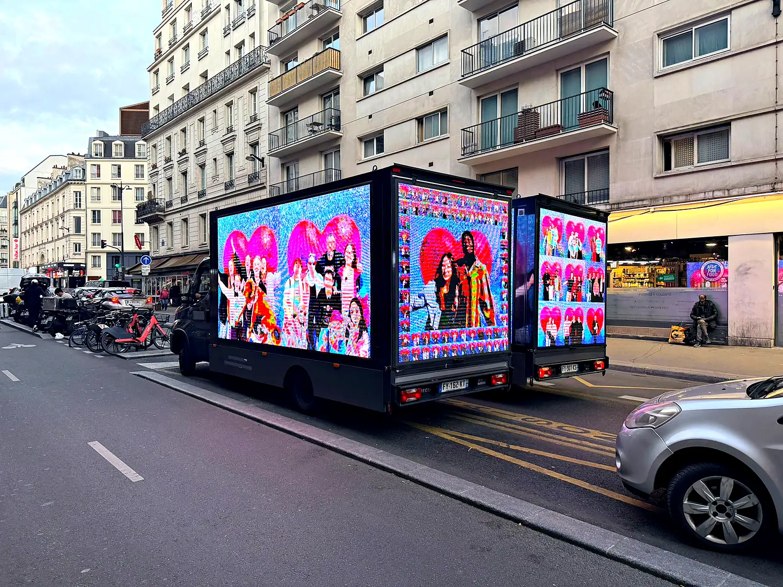 Camion LED Green Ad · Paris · Nuit Blanche 2026