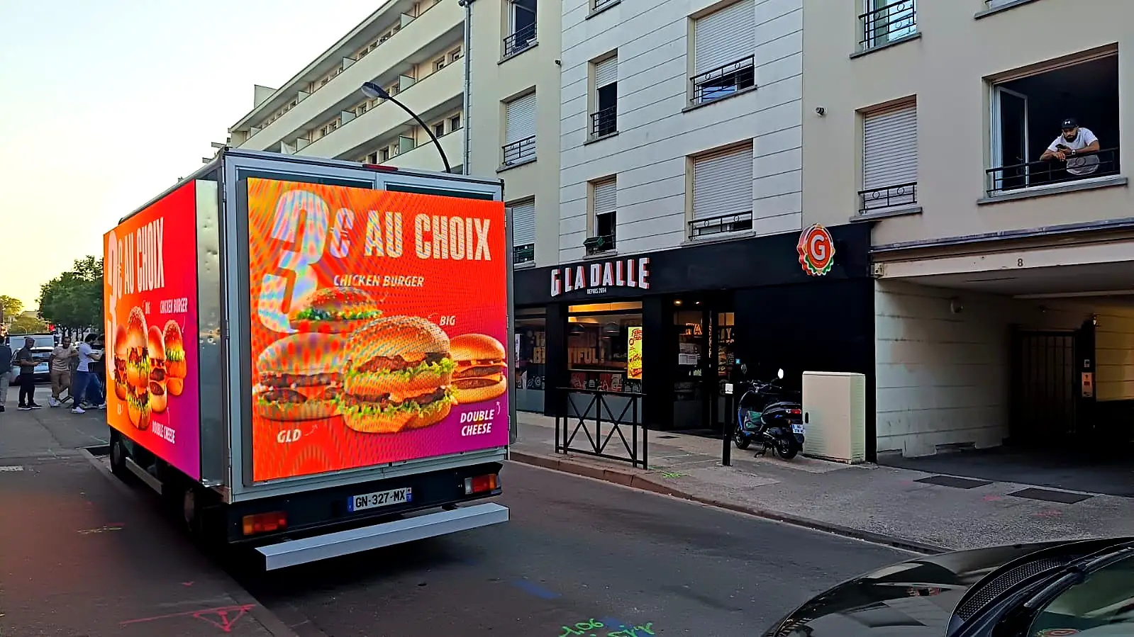 Camion LED Green Ad · G LADALLE · Drive-to-store